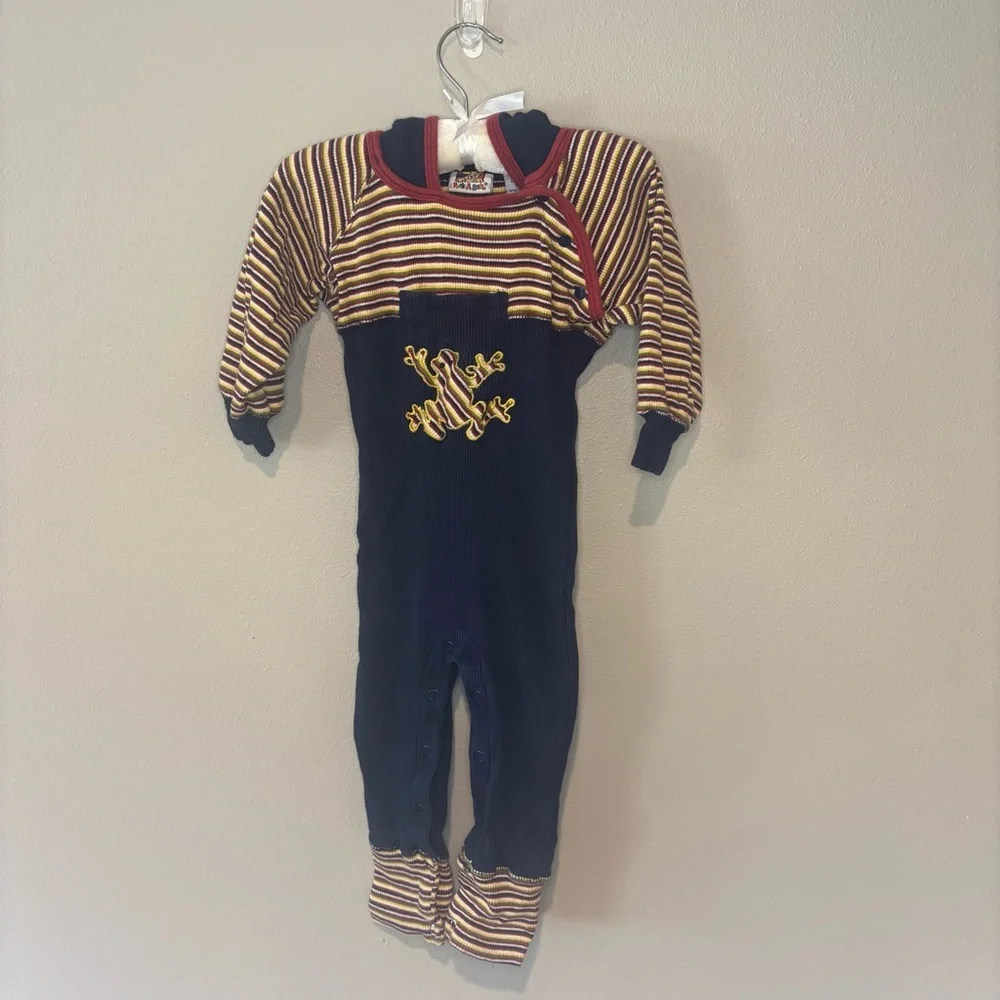 VINTAGE PEEK-A-BABE Infant Long Sleeve Hooded Onesie‎ with Frog Detail 12M